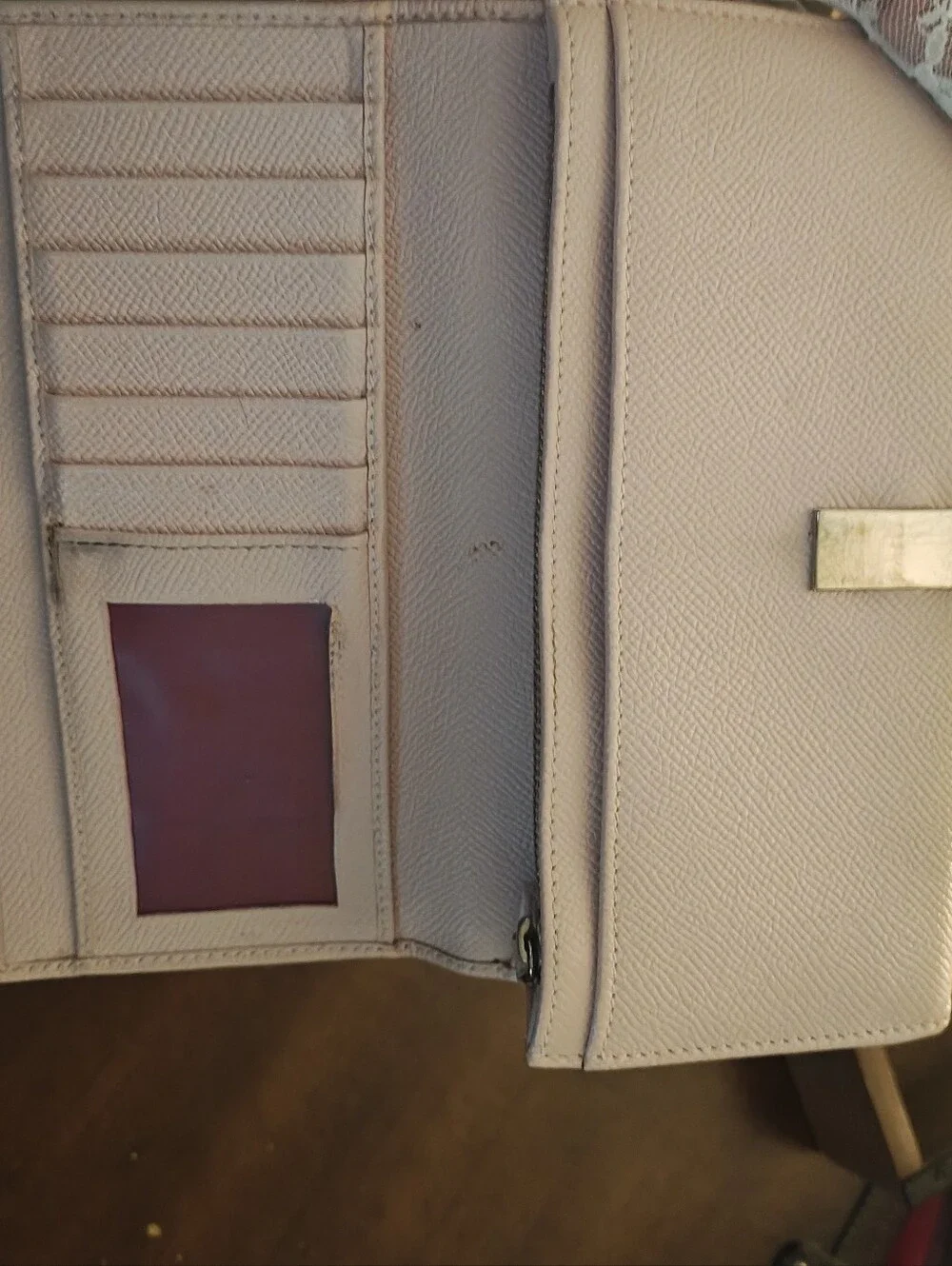 Bvlgari Pale Pink Leather Continental Wallet with Signature Circle Logo - Picture 10 of 16
